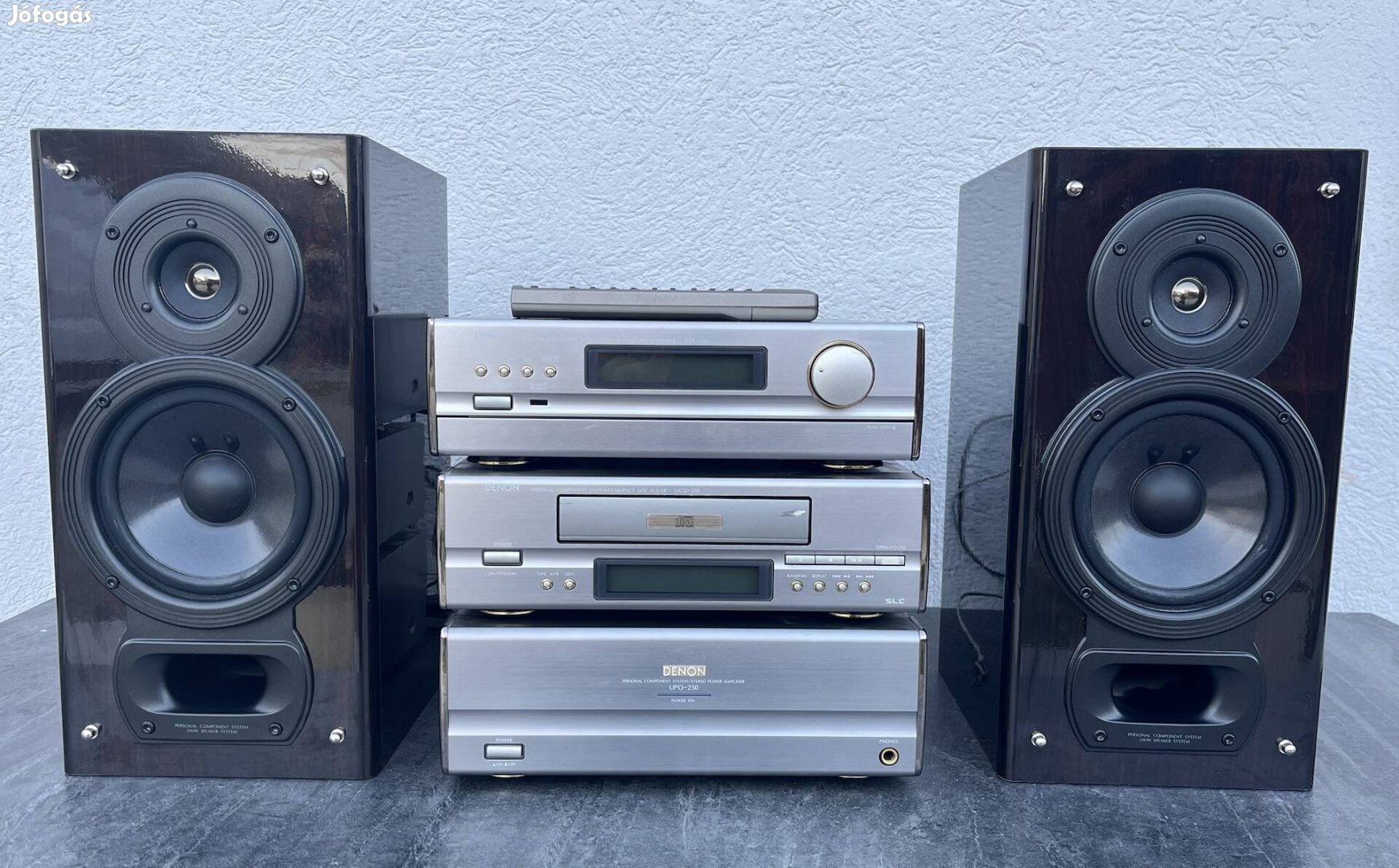 Denon D-250 hifi torony ( végfok-előfok-tuner-cd-játszó) hangfalaival