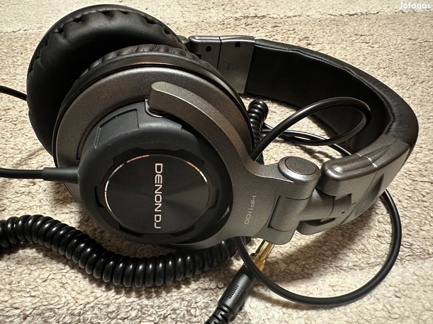 Denon HP1100, Sennheiser HD25