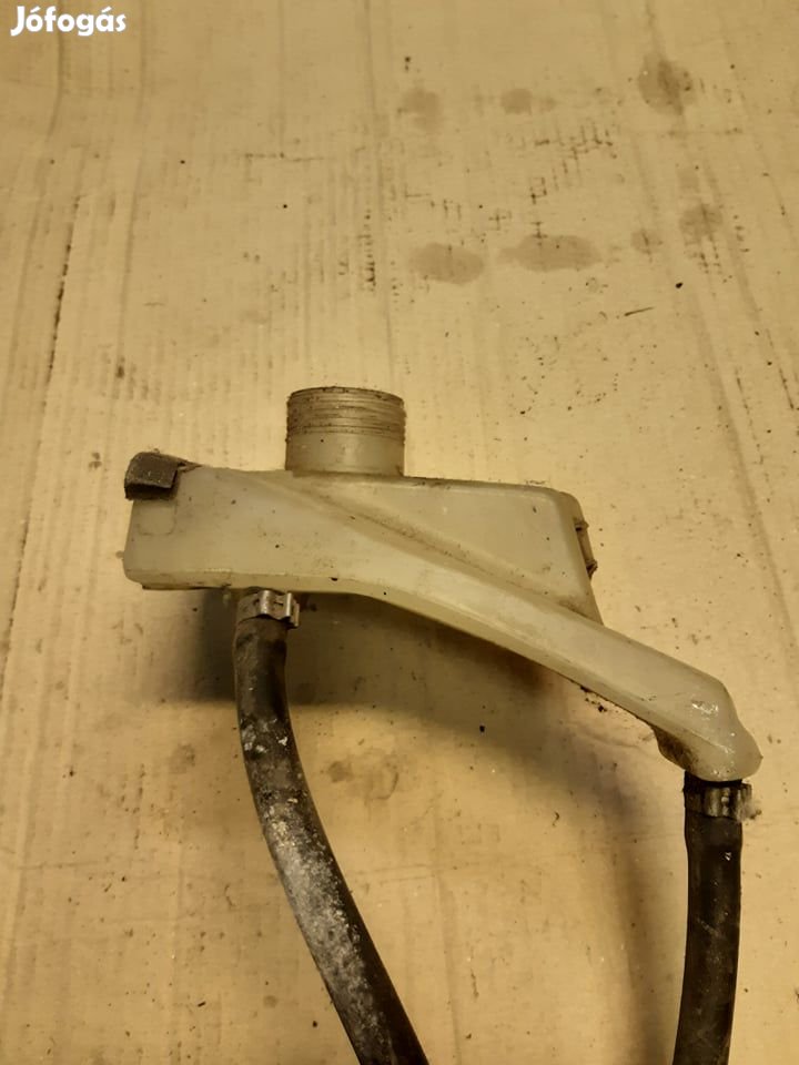 Derbi Atlantis/ Derbi paddock  Kiegyenlítő tartály