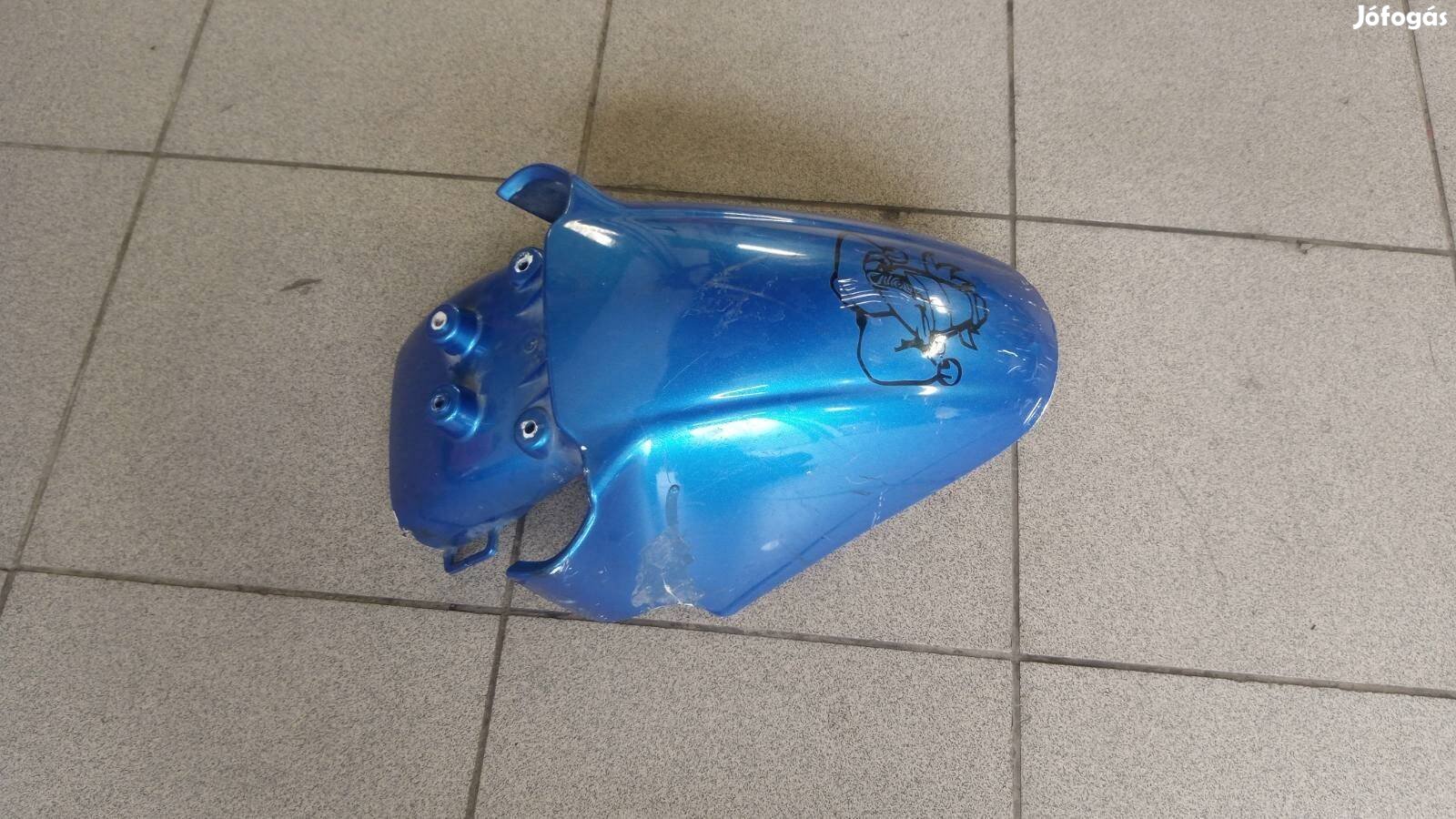 Derbi Atlantis első sárvédő