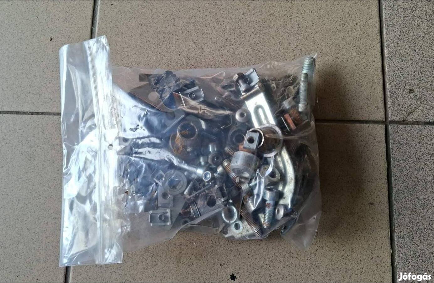 Derbi GPR 125 2011 csavar szett