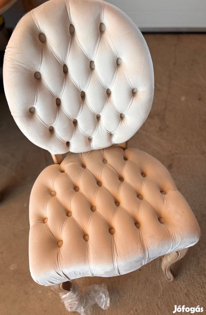 Design kárpitos székek