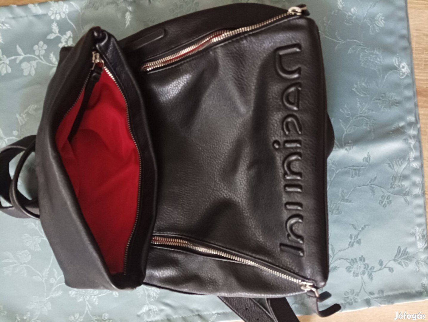 Desigual hátizsák újszerű