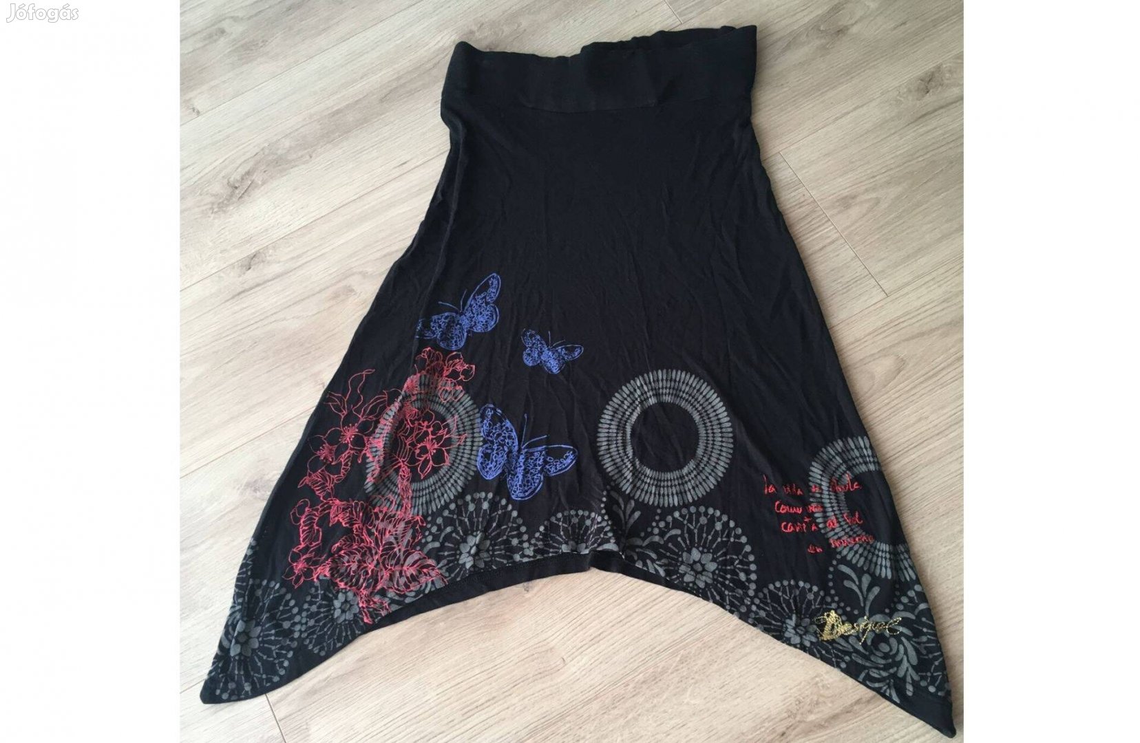 Desigual szoknya S/M, lepkés