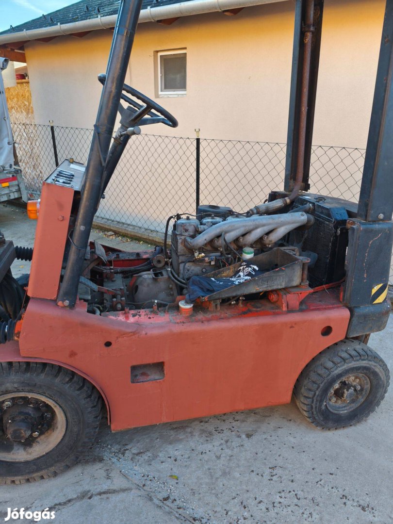 Desta targonca eladó