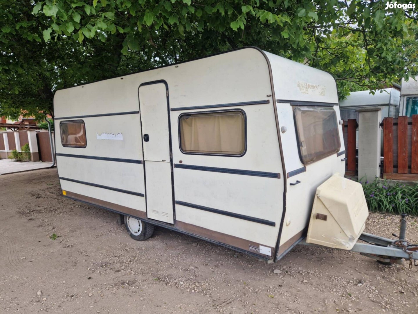 Dethleffs 480 lakokocsi érvényes. műszakis (-100.000 Ft Akcios)