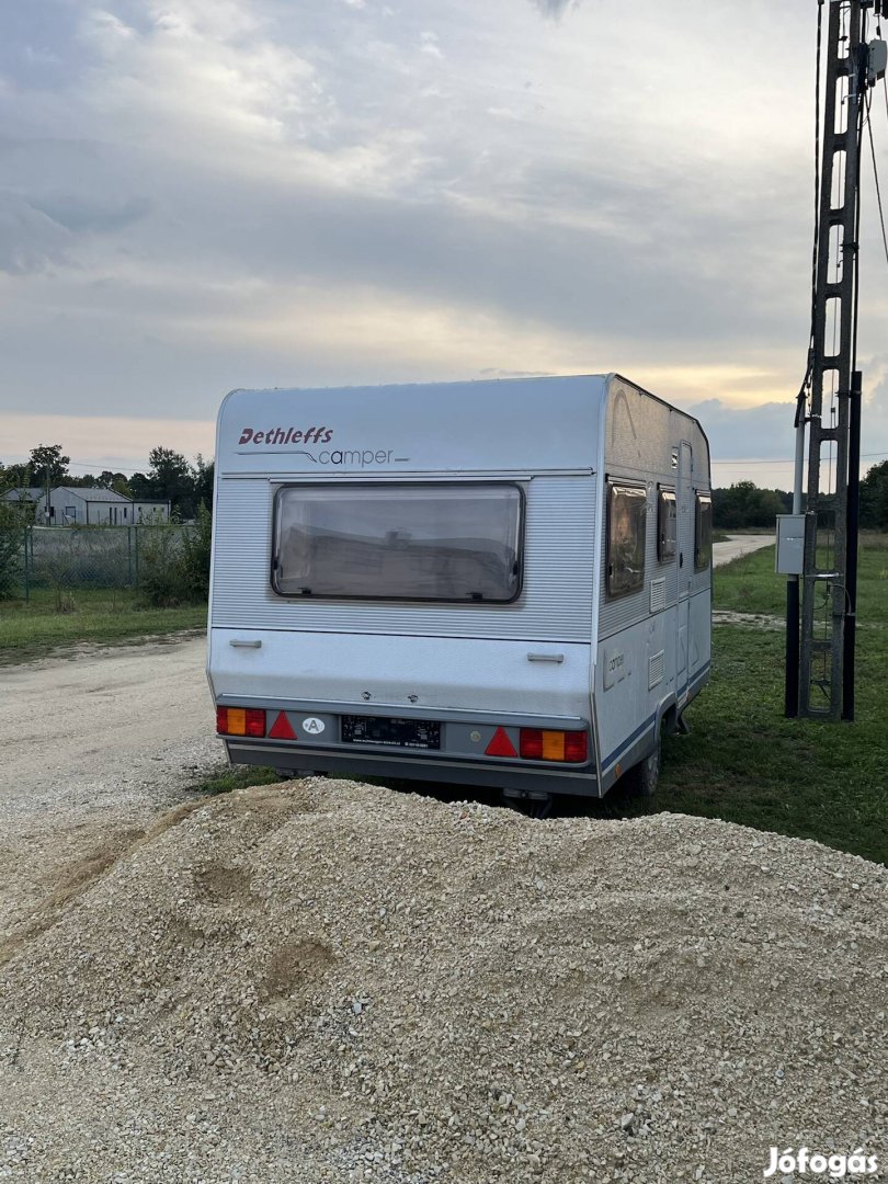 Dethleffs Camper 430T Lakókocsi