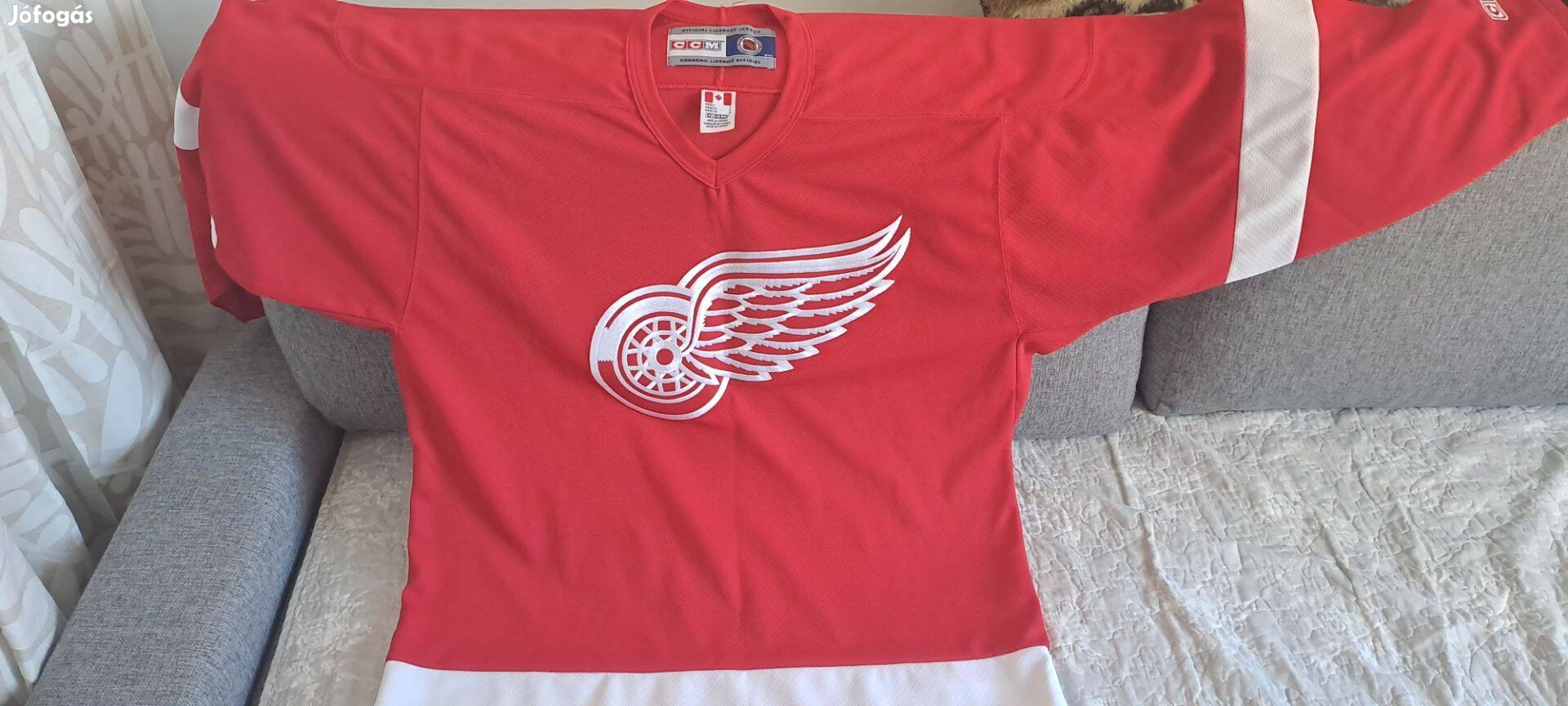 Detroit red wings NHL CCM hokimez eladó!