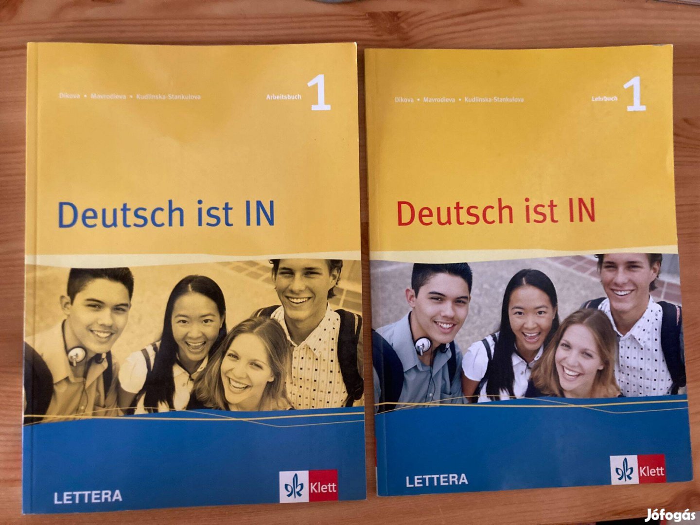 Deutsch ist IN 1 tankönyv és munkafüzet