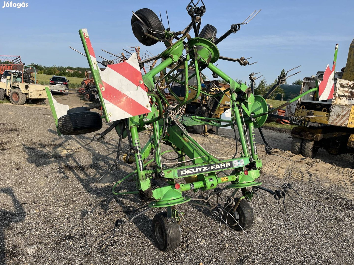 Deutz-fahr KH 640 rendterítő 