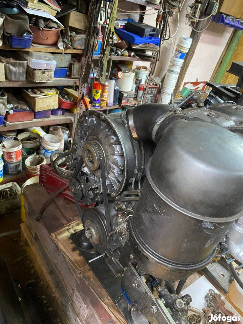 Deutz stabil kéthengeres, motor