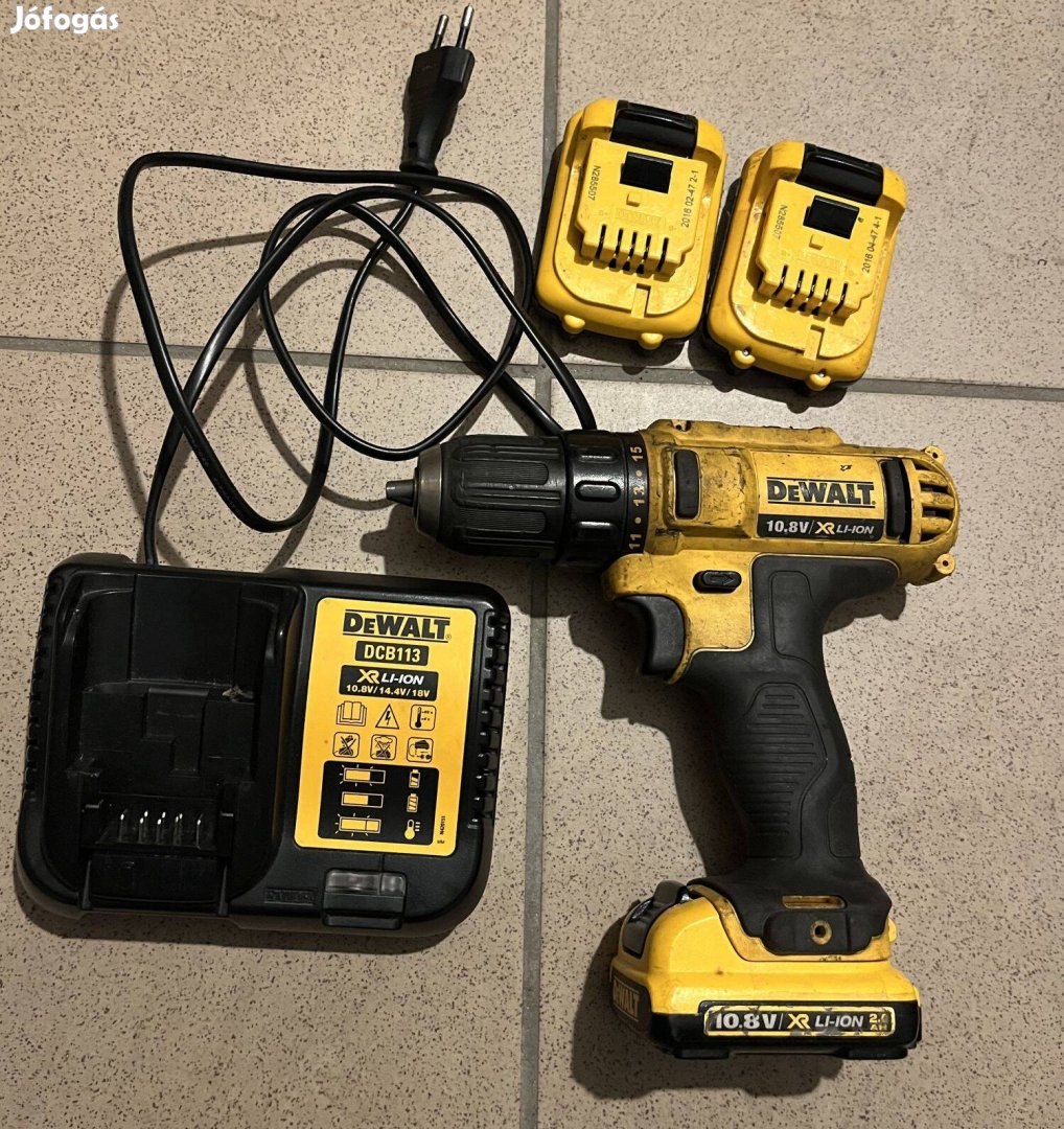 Dewalt DCD710 XR Li-ion akkus fúró-csavarozó töltővel és akkumulátorra