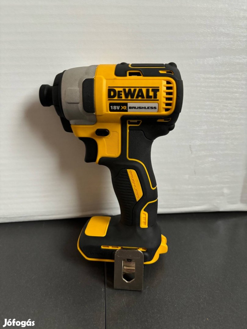 Dewalt DCF787 Akkus Ütvecsavarozó