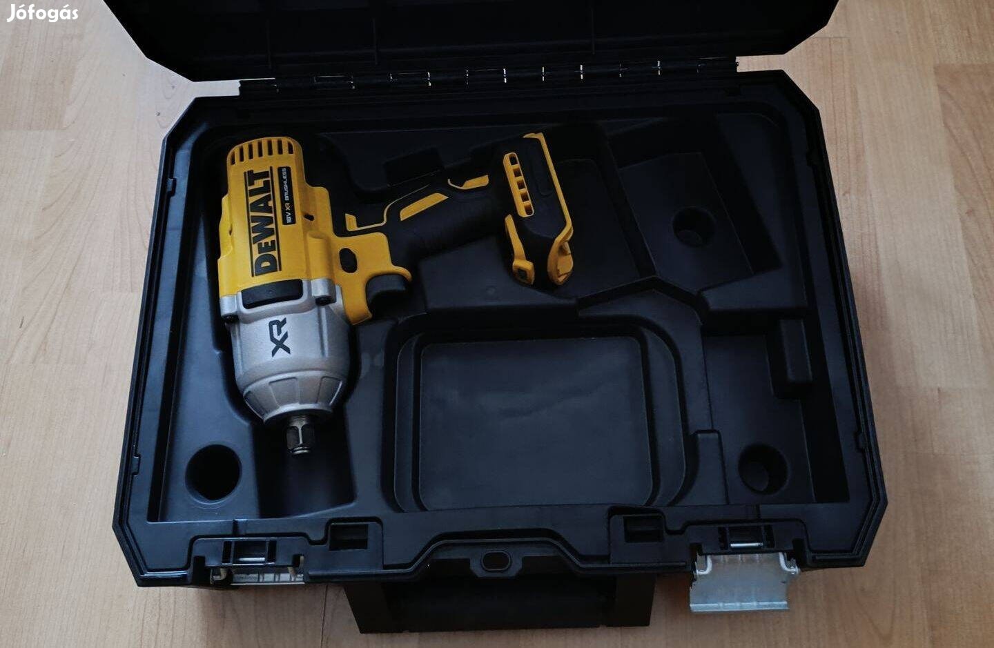 Dewalt DCF900N-Xj XR tip. 18v-os ütvecsavarozó géptest+ koffer