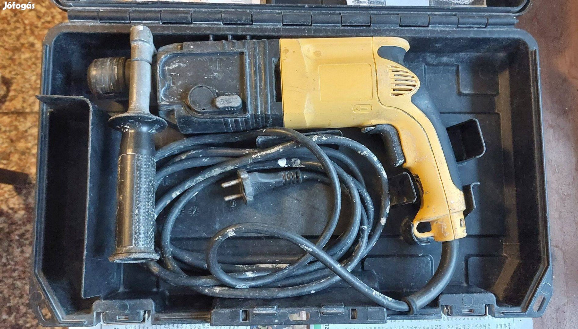 Dewalt DW566K ütvefúró-vésőkalapács