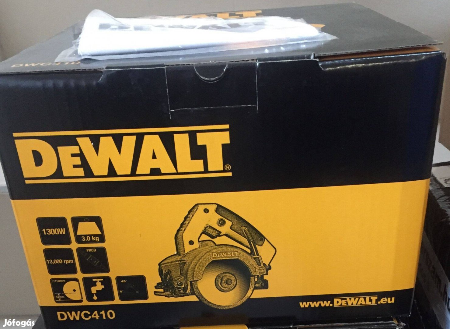 Dewalt DWC410-QS Kézi vizes csempevágó 110mm 1300W