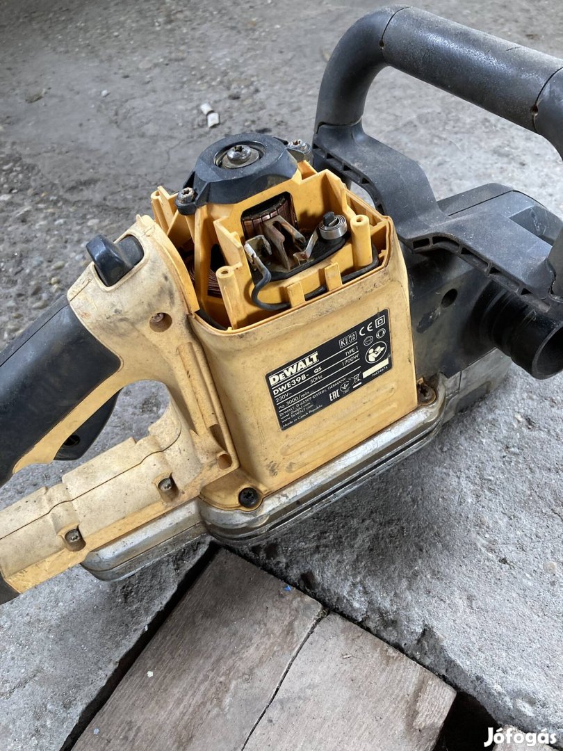 Dewalt aligátor fűrész hibás