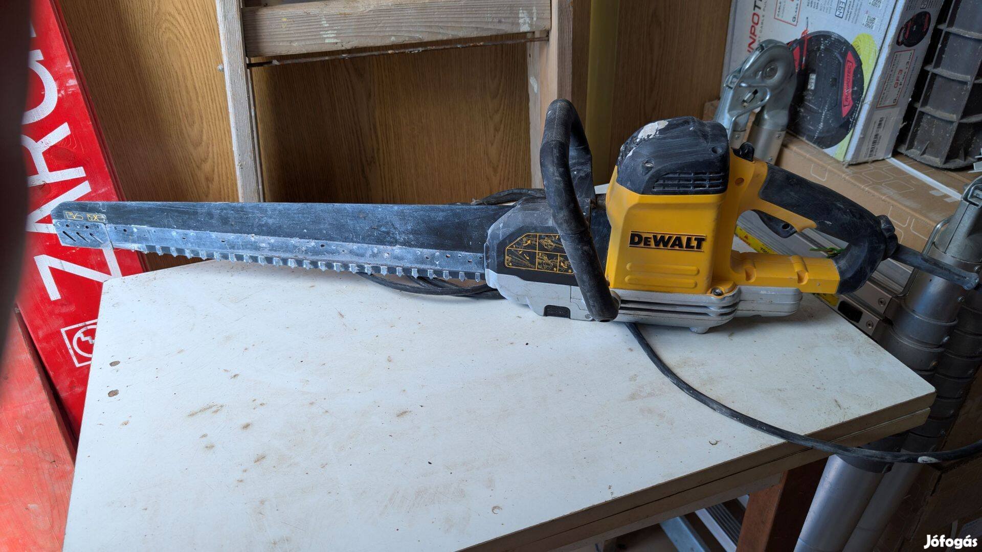 Dewalt aligátorfűrész