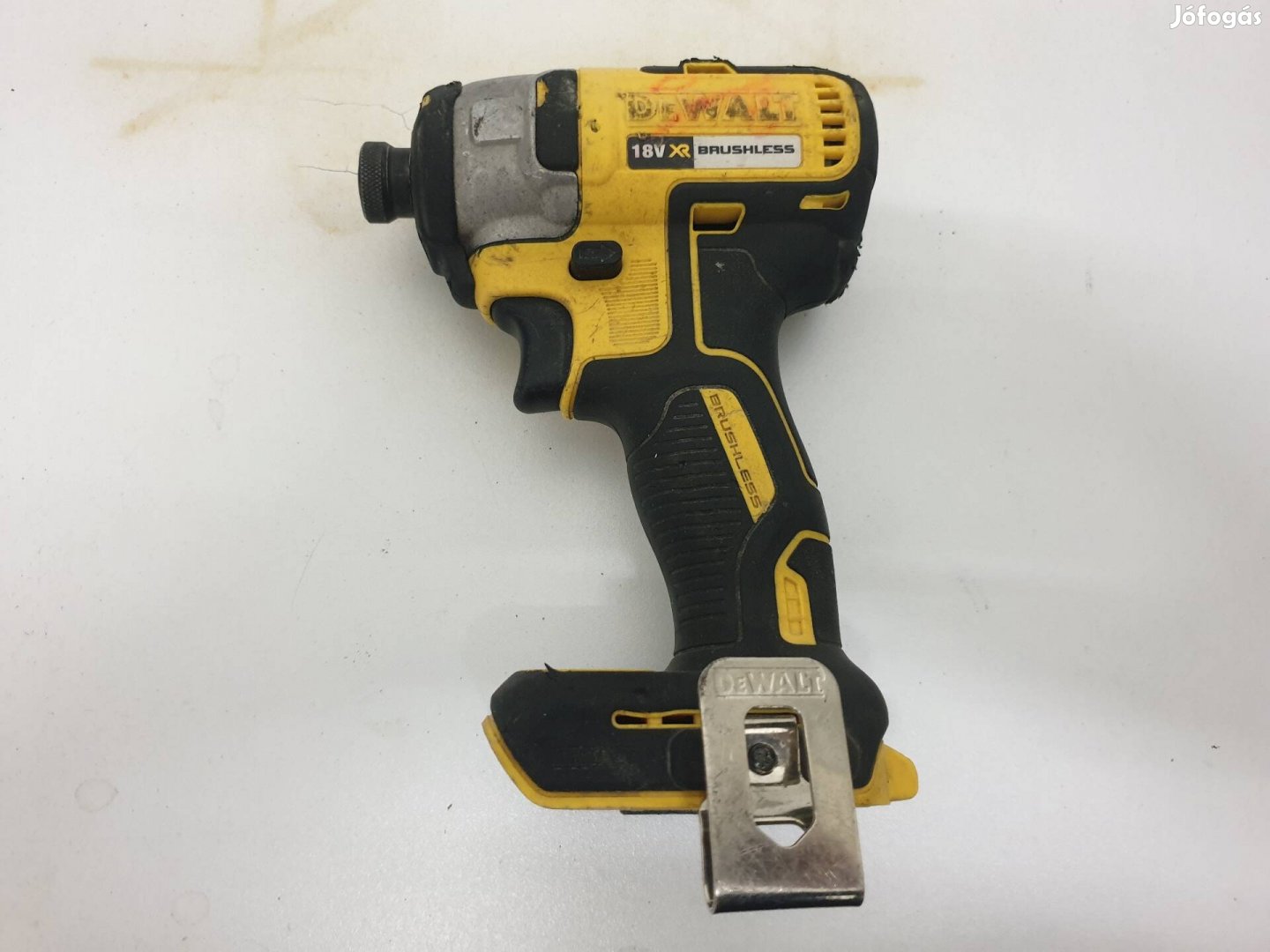 Dewalt dcf 887 akkumulátoros ütvecsavarozó 18V