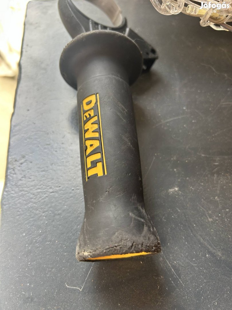 Dewalt fogantyú eladó