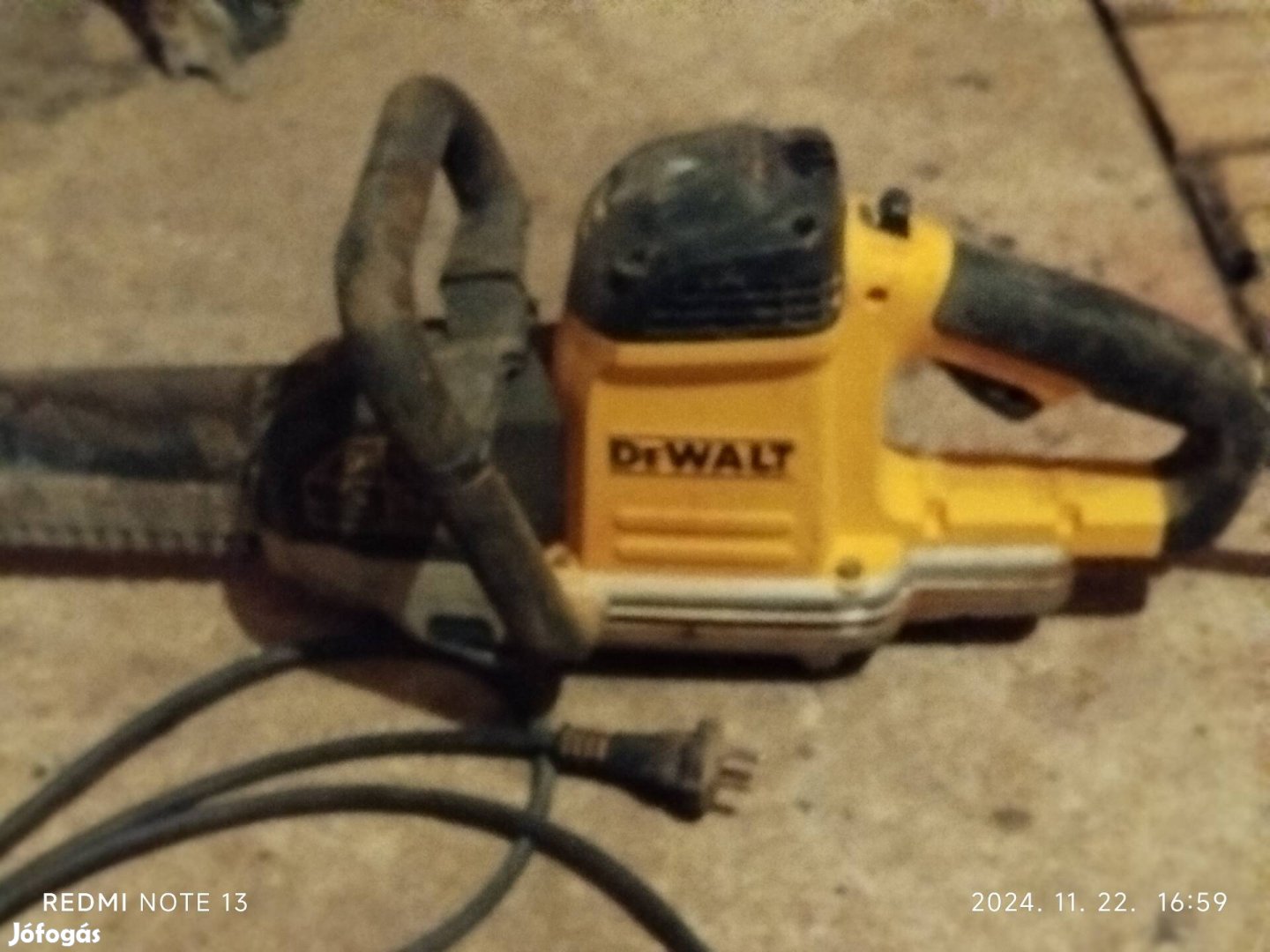 Dewalt tégla vagó 