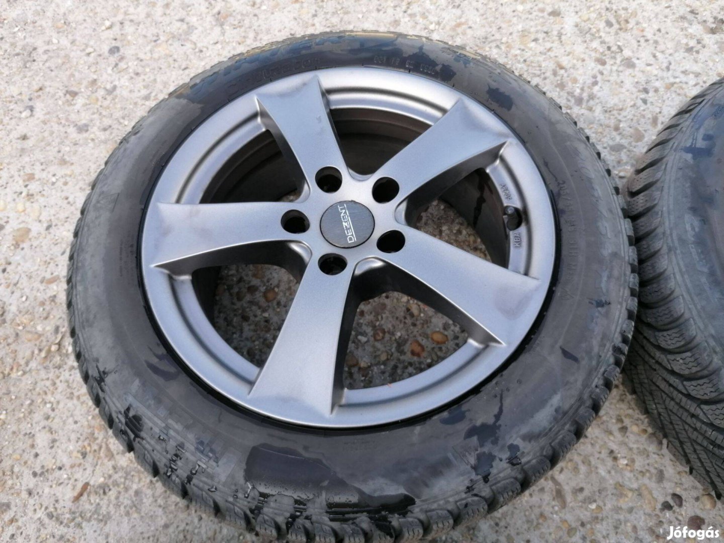 Dezent 16" alufelni garnitúra jó pirelli téli gumival 205/55R16 5x110