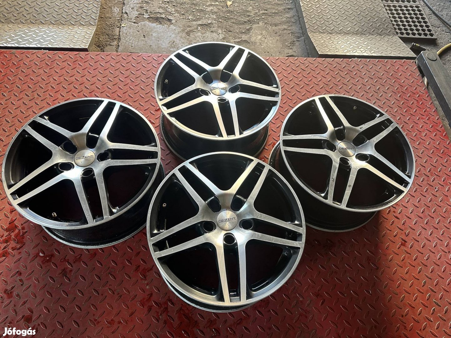 Dezent 16 alufelni 5x112 ET48 Audi VW Skoda Seat