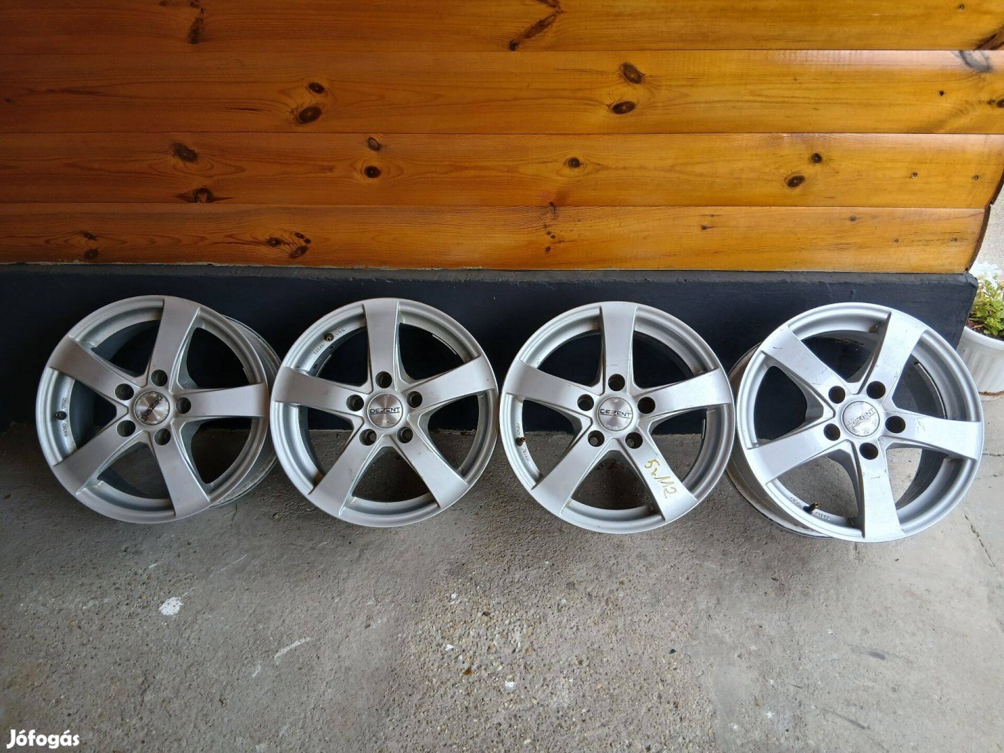 Dezent alufelni (R15 5x112 lyukméretű)
