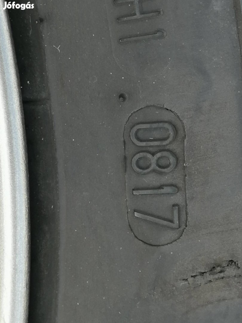 Dezent aluminium felni nyári gumival