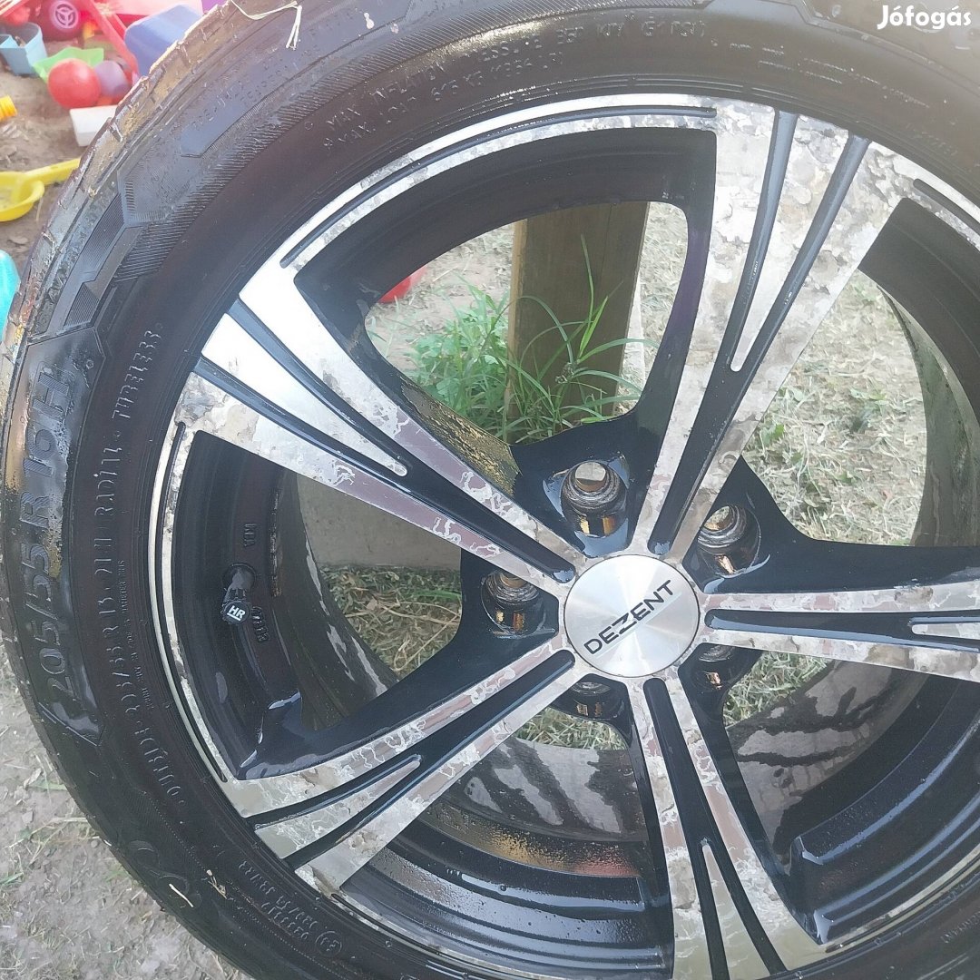 Dezent felni gumival eladó