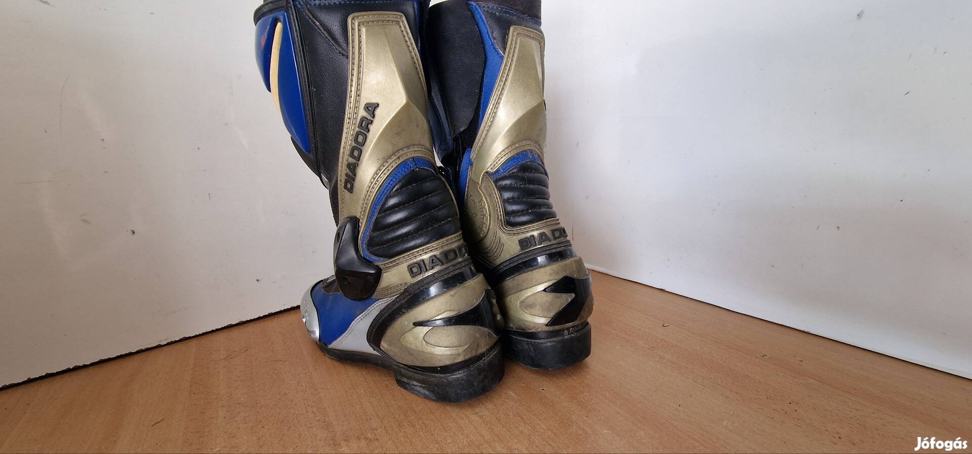 Diadora 39-es motoros csizma