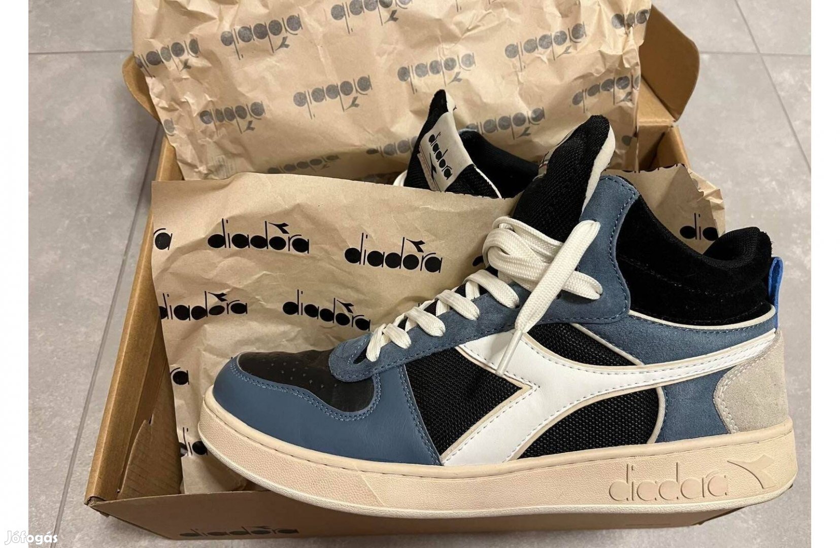 Diadora magasszárú cipő 43-as