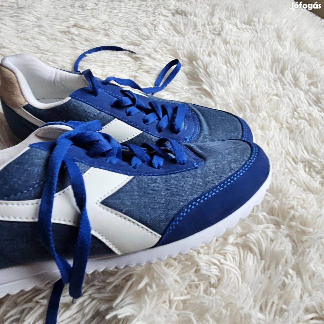 Diadora nöi cipö új cimkés 39 es méret