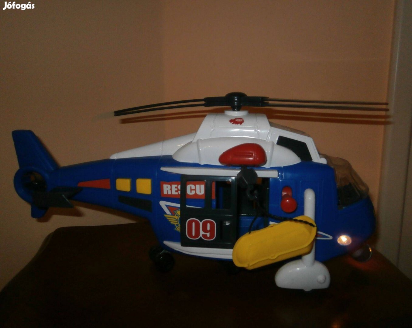 Dickie Toys Action Series mentőhelikopter - kék, fénnyel, hanggal 35cm