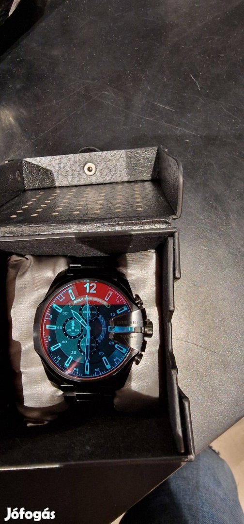 Diesel karóra DZ4318