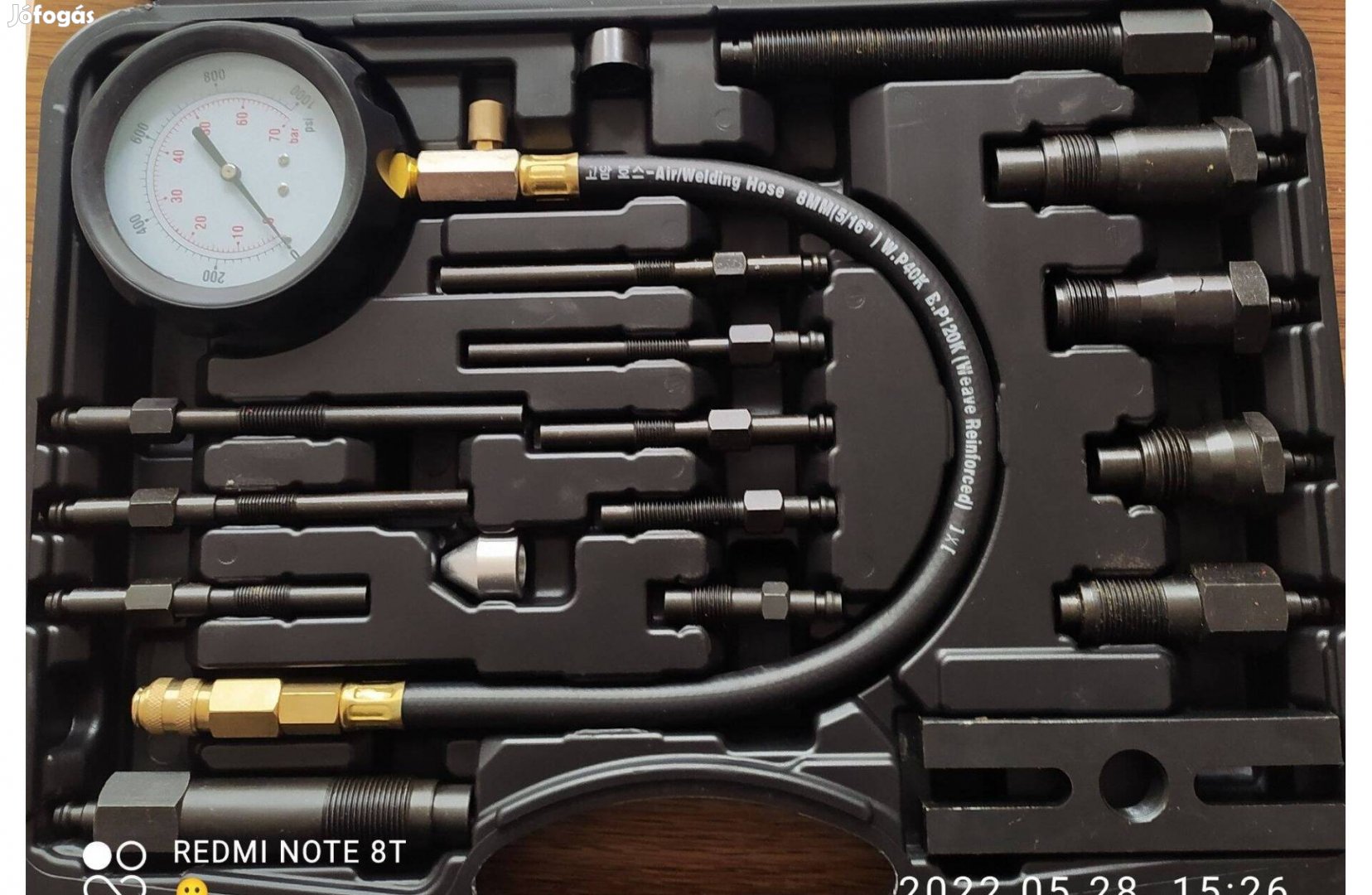 Diesel kompresszió mérő készlet, adapterekkel, 0-70bar