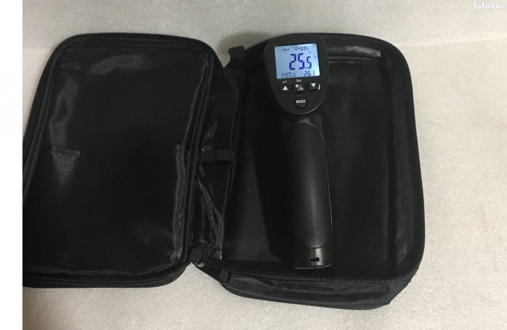Digitális termométer Maxwell 25904 infravörös lézeres hőmérő