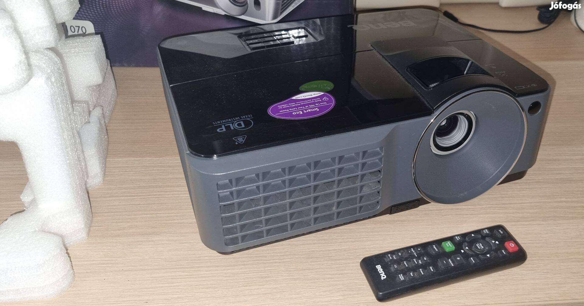 Digitális-videó/projector