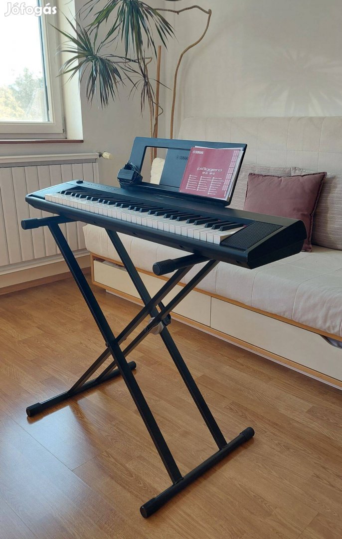 Digitális zongora Yamaha Piaggero np-12