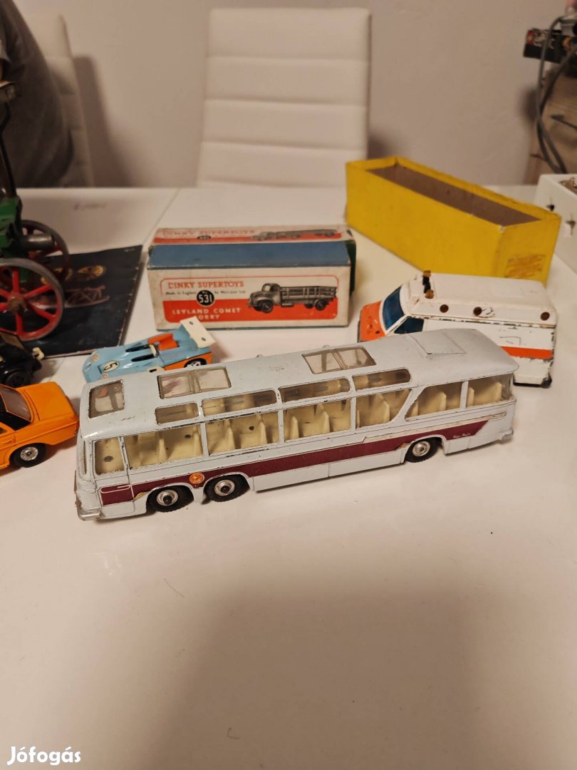 Dinky Supertoys busz 