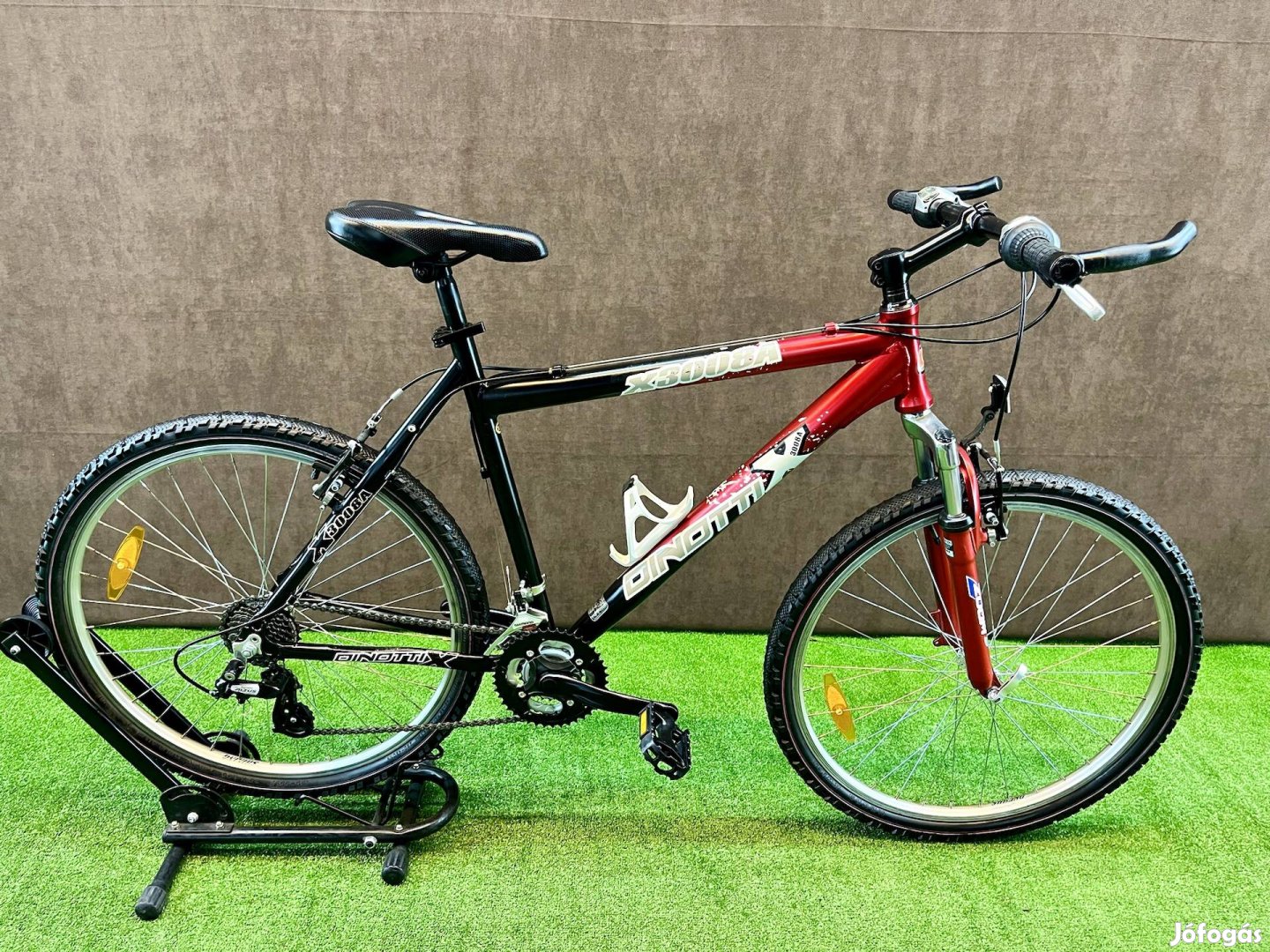 Dinotti X3008A MTB kerékpár! 26"! Shimano felszerelt! Újszerű áll.!