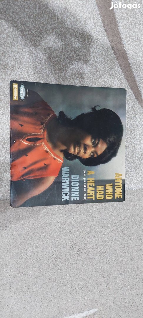 Dionne Warwick Anyone who had a hearth