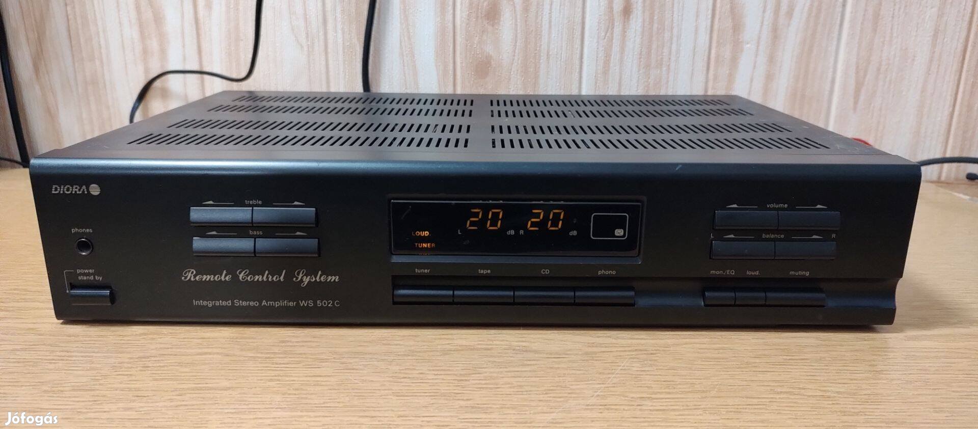 Diora WS 502C hangfalakhoz való erősítő régiség hibátlanul működik