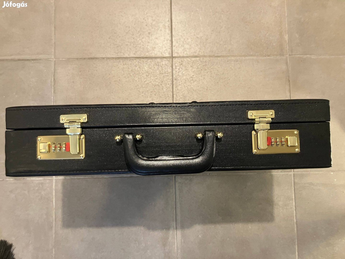 Diplomata táska új műbőr számzáras diplomatatáska