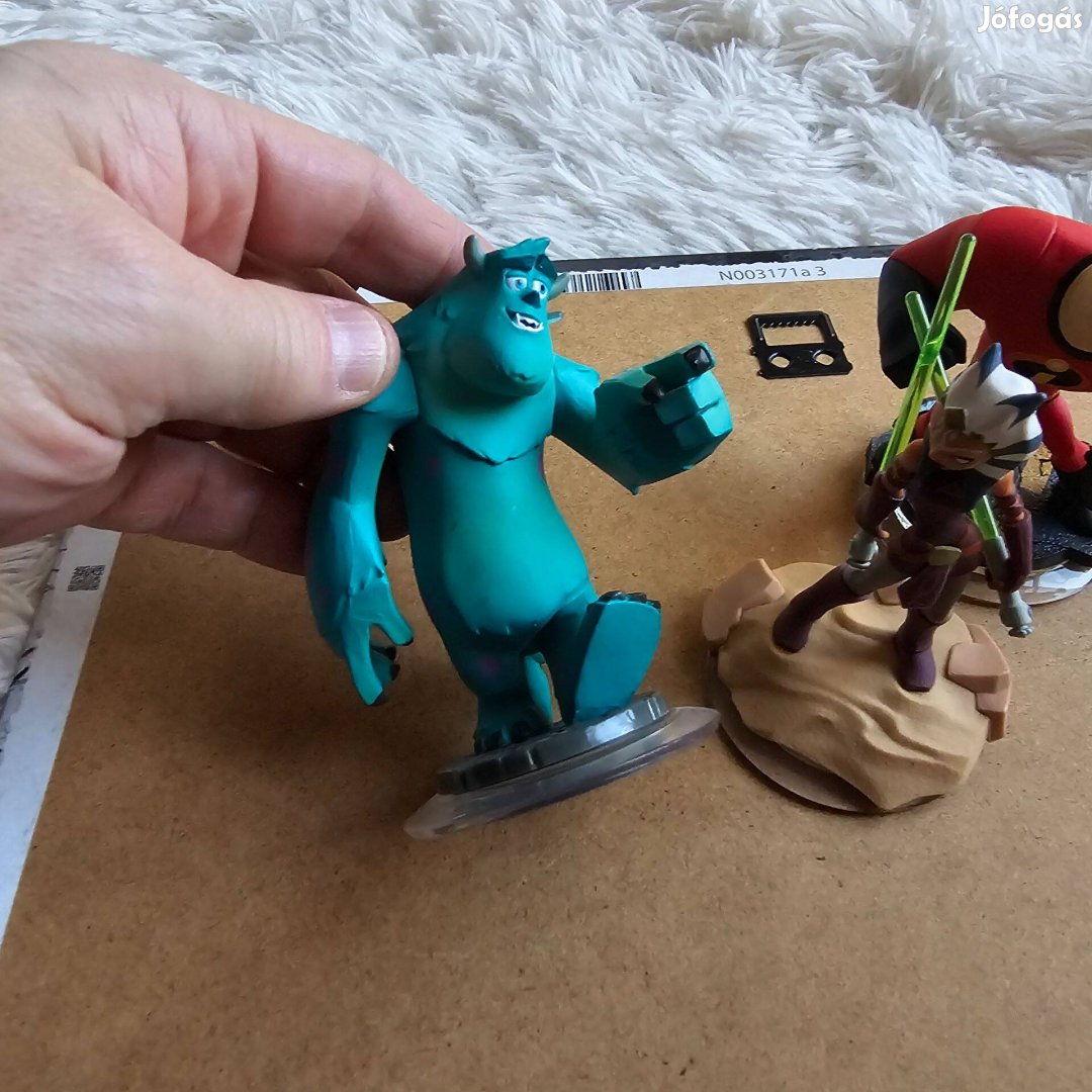 Disney Infinity figurák 4 db egyben 6000 ft