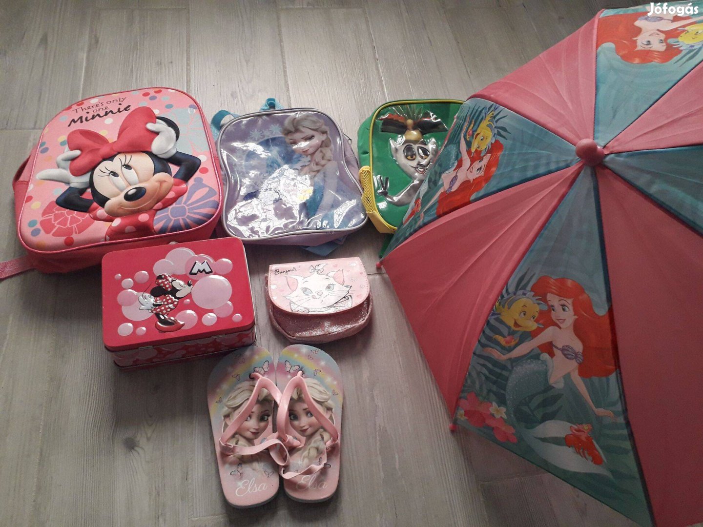 Disney Minnie jégvarázs táska esernyő fém uzsonnás doboz csomag