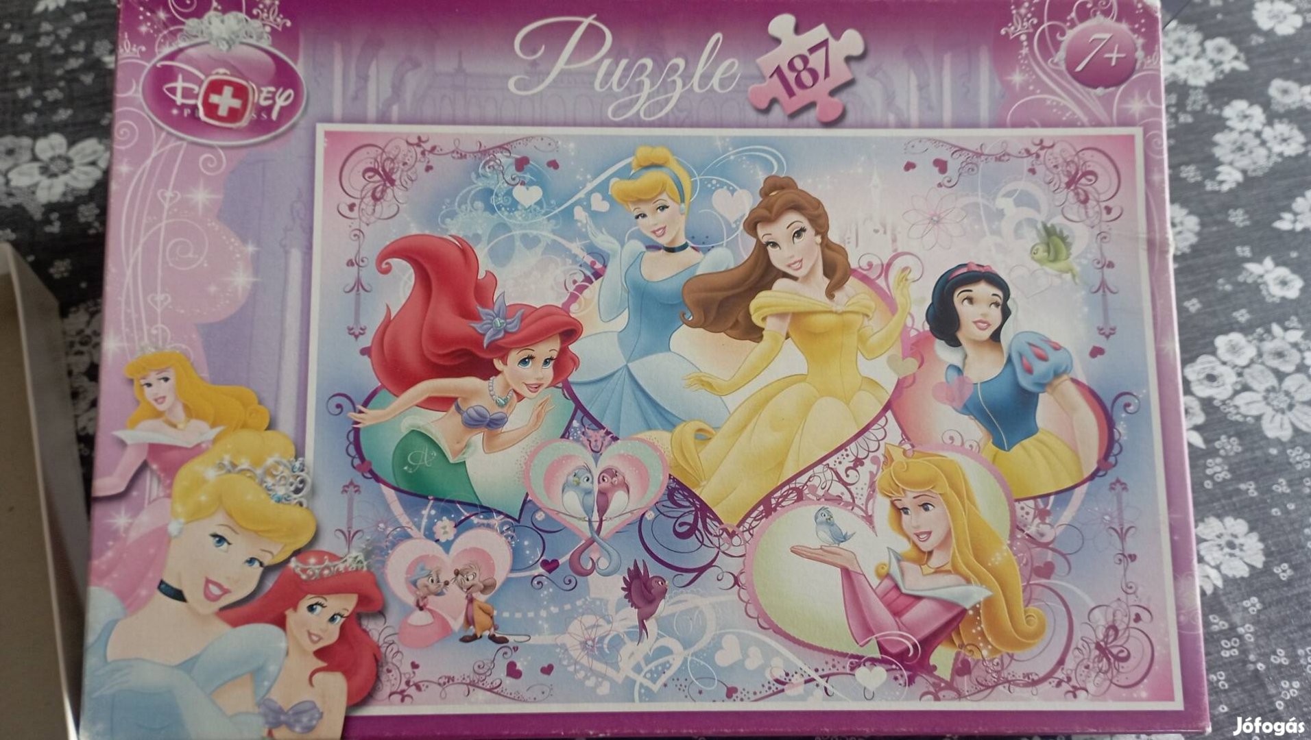 Disney hercegnők puzzle.
