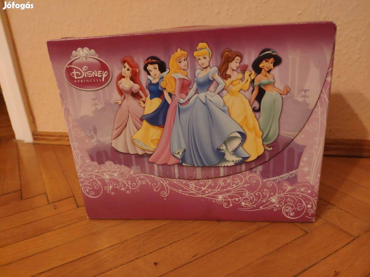Disney puzzle doboz 4 db képpel
