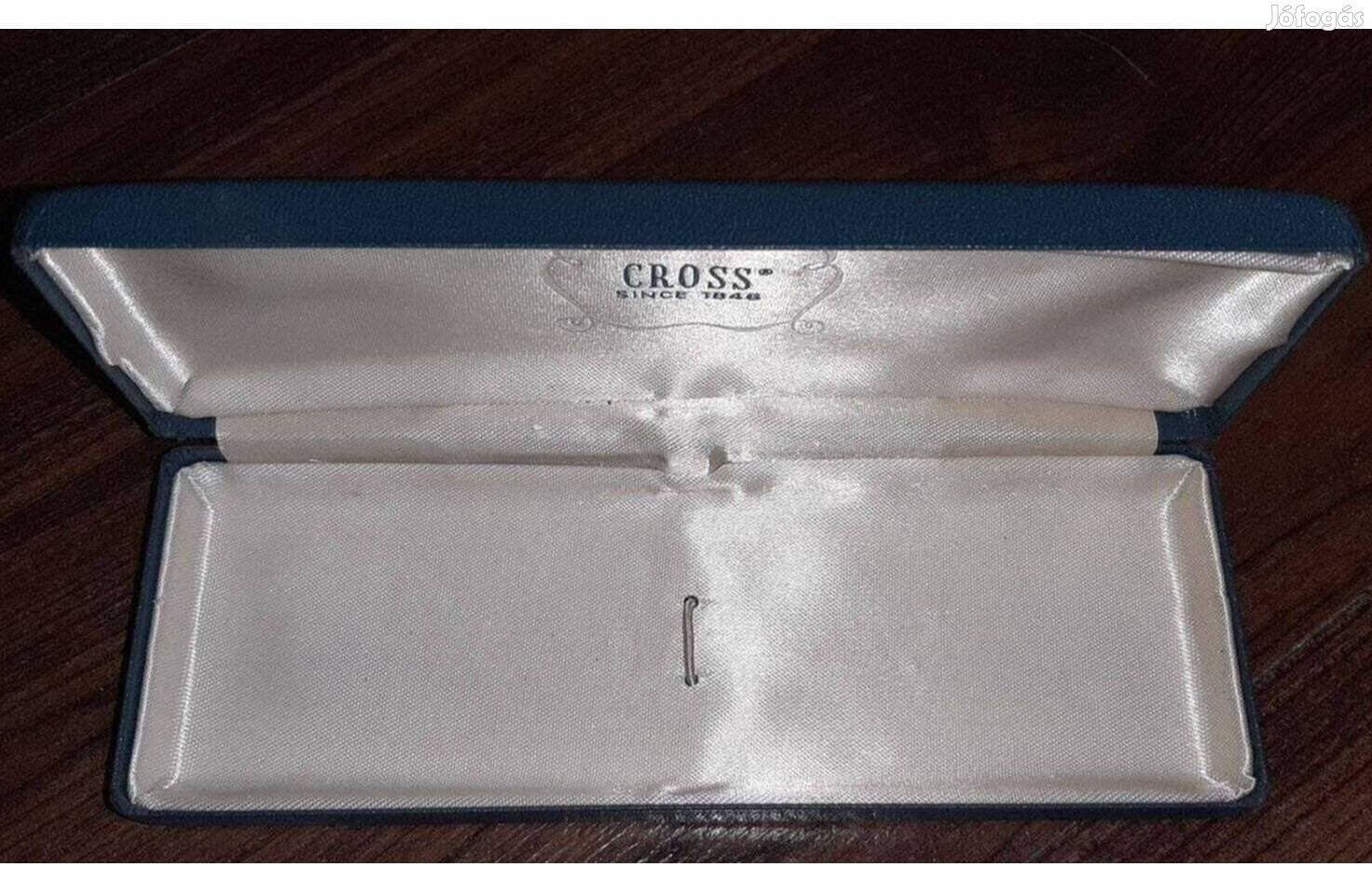 Díszdoboz Cross