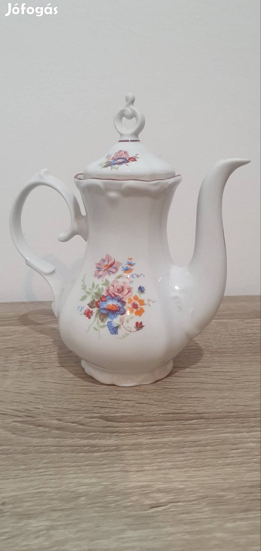 Díszes porcelán kávéskancsó